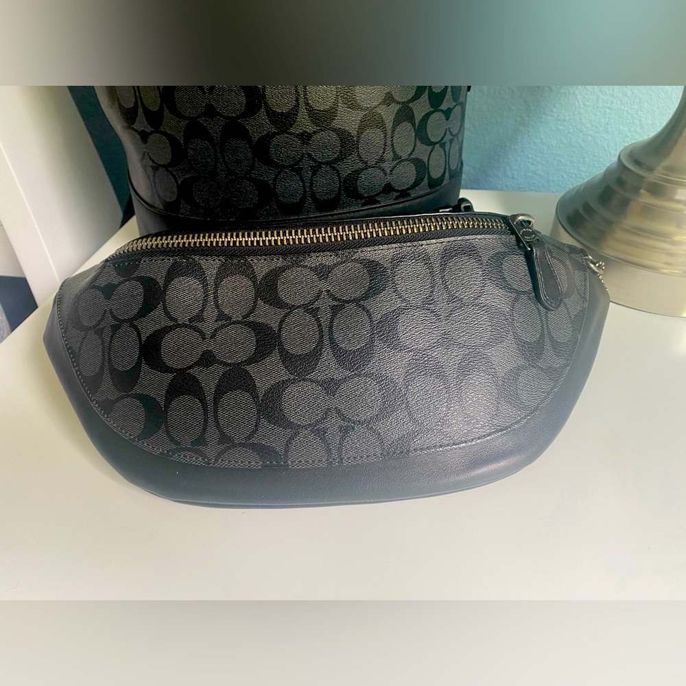 Coach Men’s belt bag